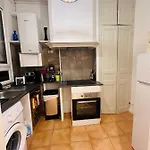 Apartamento Lumineux Et Spacieux 2 Avec Parking Gratuit Dans La Rue