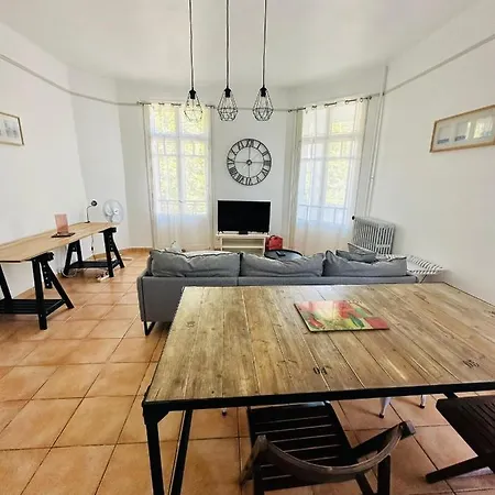 Apartmán Lumineux Et Spacieux 2 Avec Parking Gratuit Dans La Rue